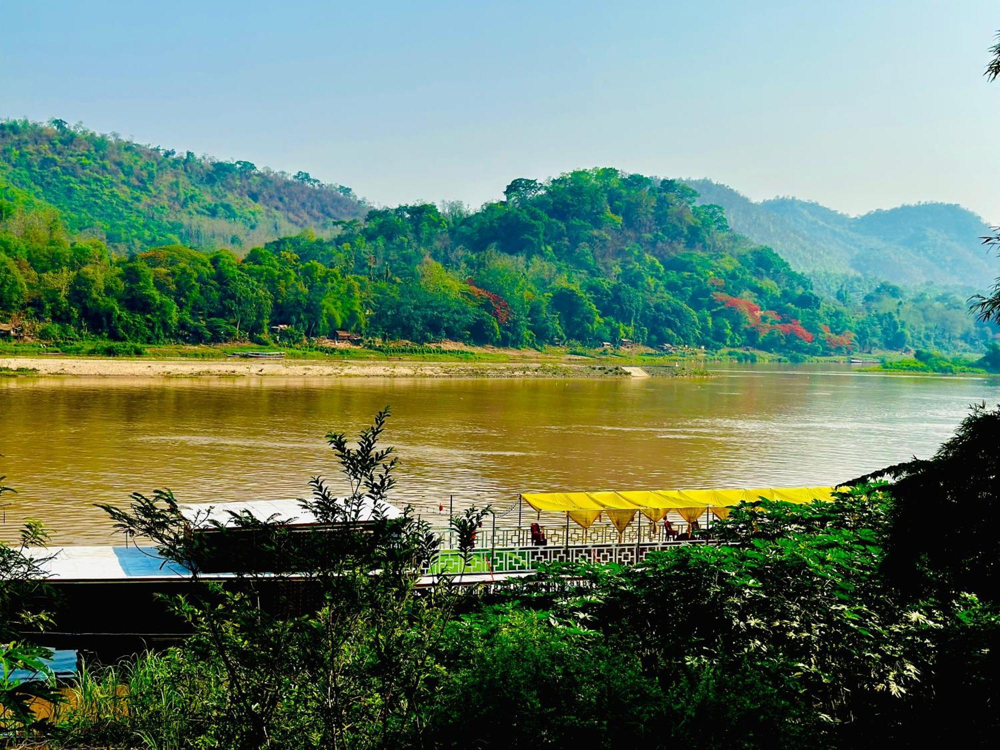 Villa Phonethip Mekong Riverside หลวงพระบาง ภายนอก รูปภาพ